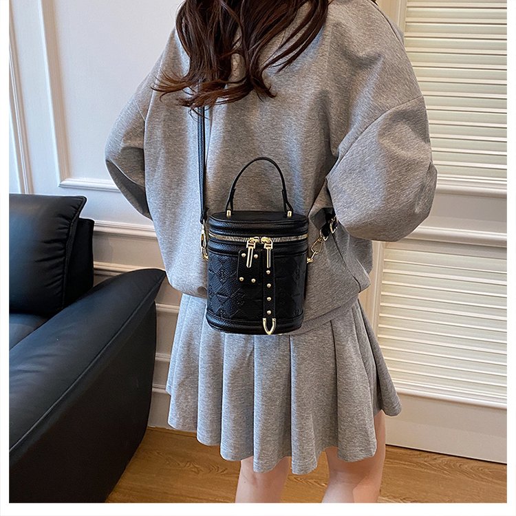 PU Bucket Crossbody Bag with Zip Closure and Patchwork Detail - Image 3