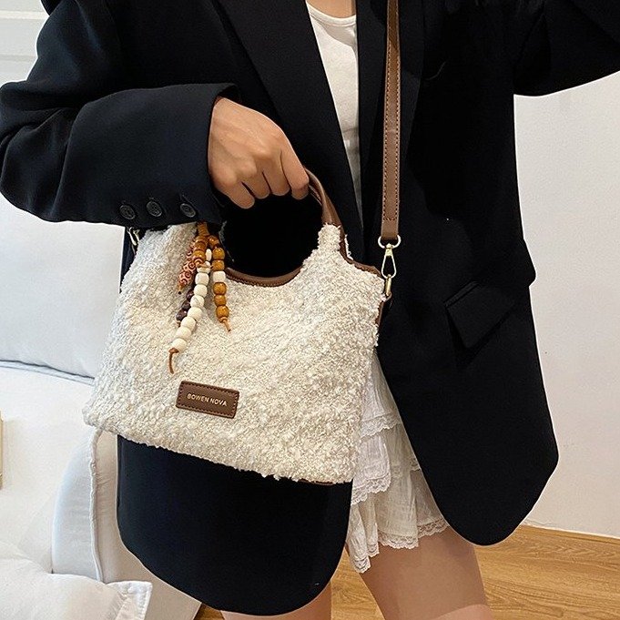 Velvet Handbag Shoulder Crossbody Bag with Magnetic Closure - Image 4